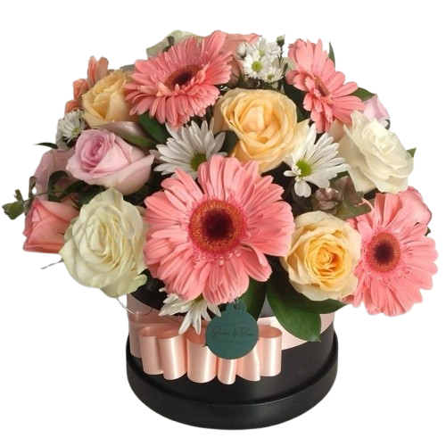 Belleza en rosas y gerberas